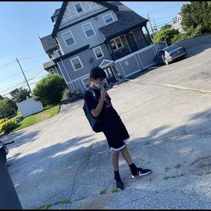 Meet your Posher, Liam